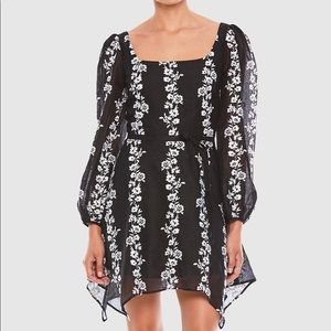 NWT LA MAISON TALULAH Whimsy L/S Dress-Sz S 🎀